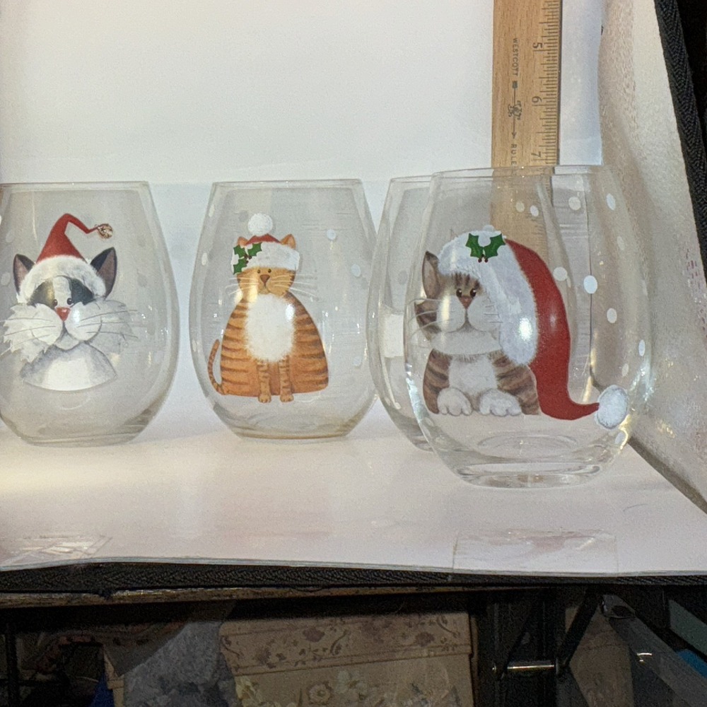Pier 1 Stemless Wine Glasses Set of 4 Clear Decorated Christmas Cat 19 Oz. NIB